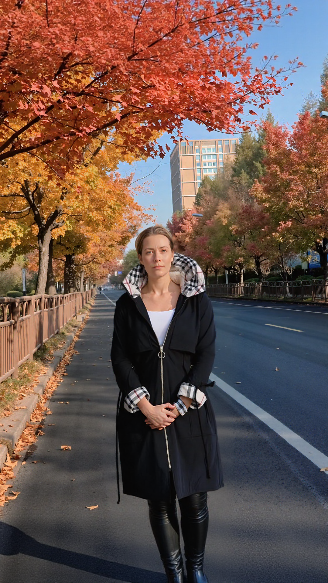 Austra - ūdensnecaurlaidīgā vējjaka ar kapuci